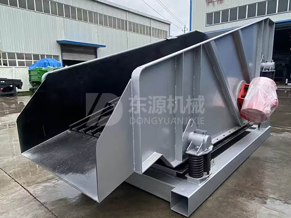 直線(xiàn)篩分機(jī)